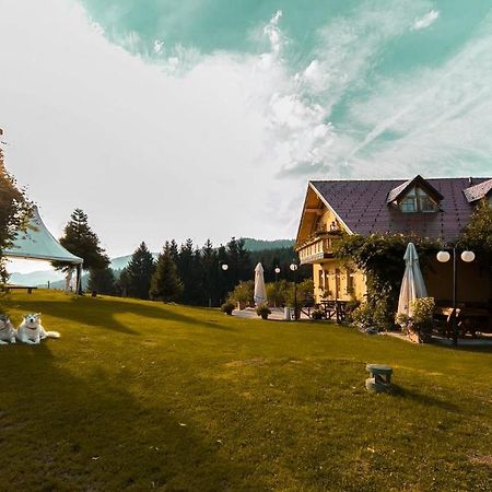 Guesthouse Smogavc 즈코르녜즈레쎄 외부 사진