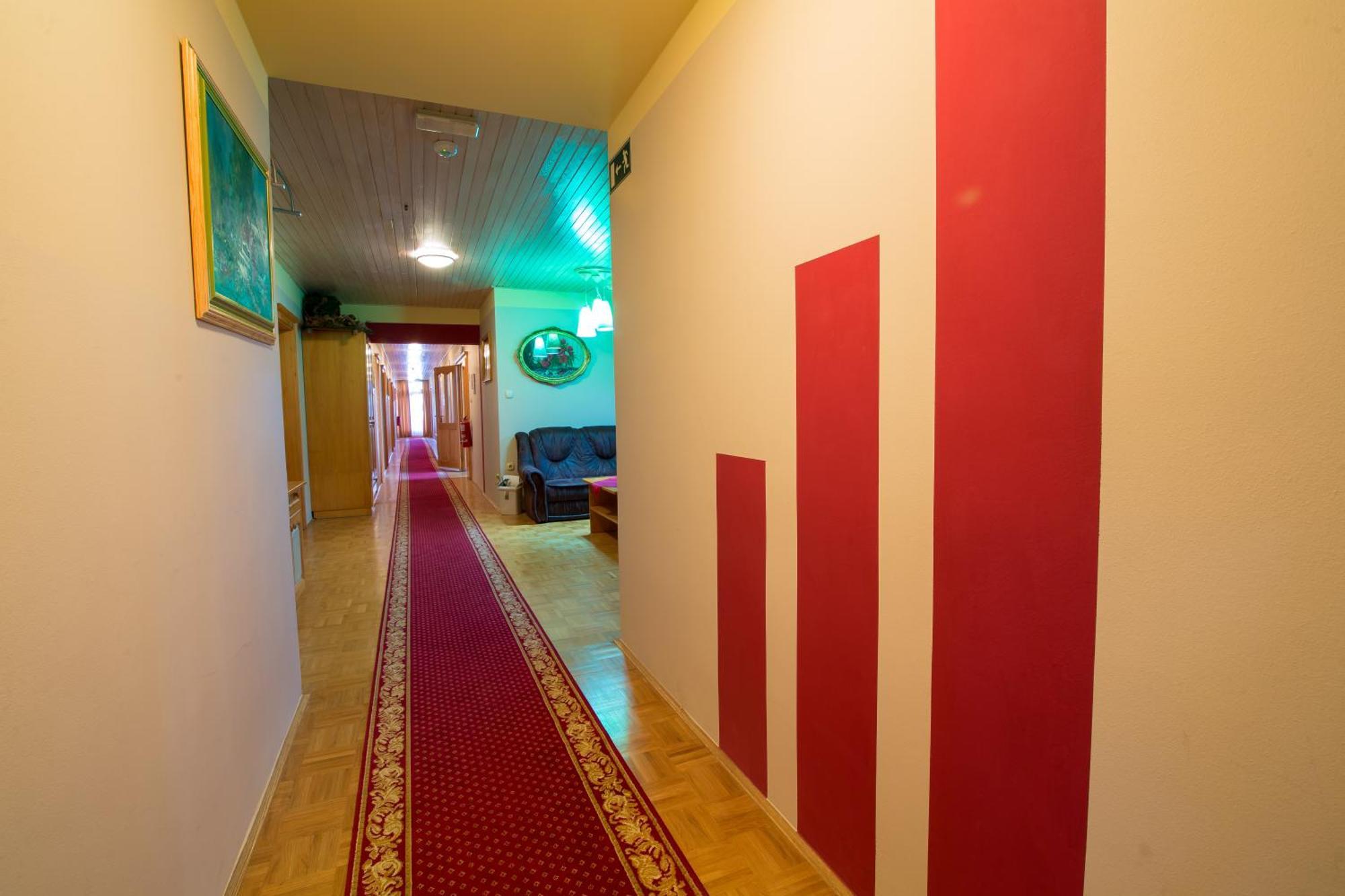 Guesthouse Smogavc 즈코르녜즈레쎄 객실 사진